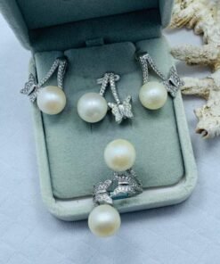 one seat south sea pearl white color