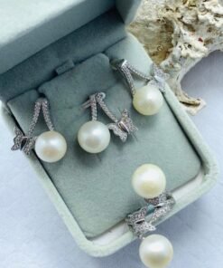 one seat south sea pearl white color